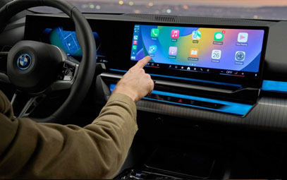 BMW Challenges Popular Belief: Data Shows Limited Reliance on CarPlay and Android Auto
